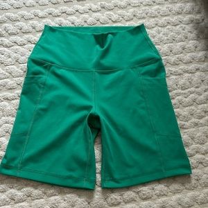 Green Yogalicious Lux biker shorts